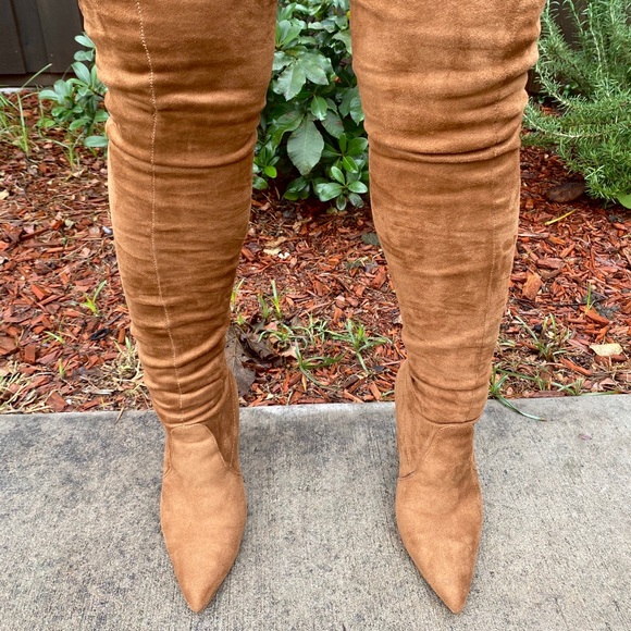 Over the knee boots - Picture 3 of 6